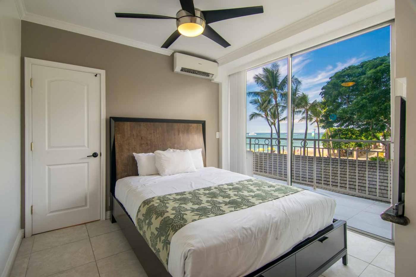 Apartment Waikiki Shore By Outrigger - Select Your Unit *